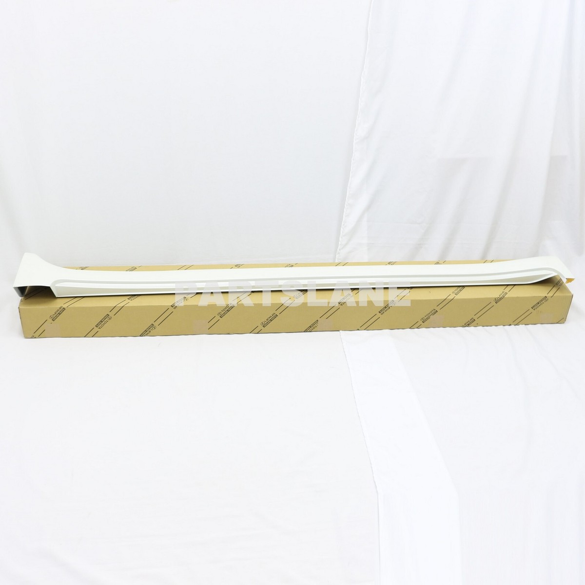 75850-60040-A1 Toyota OEM Genuine MOULDING ASSY, BODY ROCKER PANEL