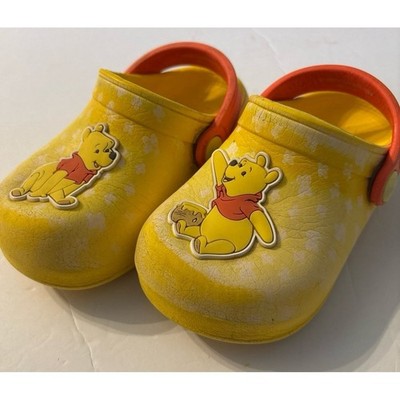 Winnie the Pooh Clog Style Shoes (Sz. 6)