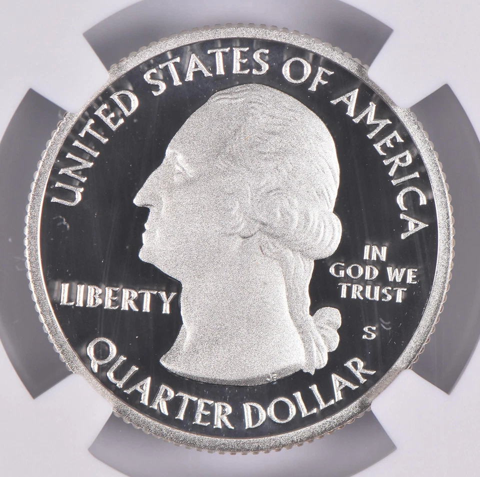 2017-S Silver PF69 ANT Effigy Mounds Quarter Limited Edition NGC *0940 - Image 4 of 4