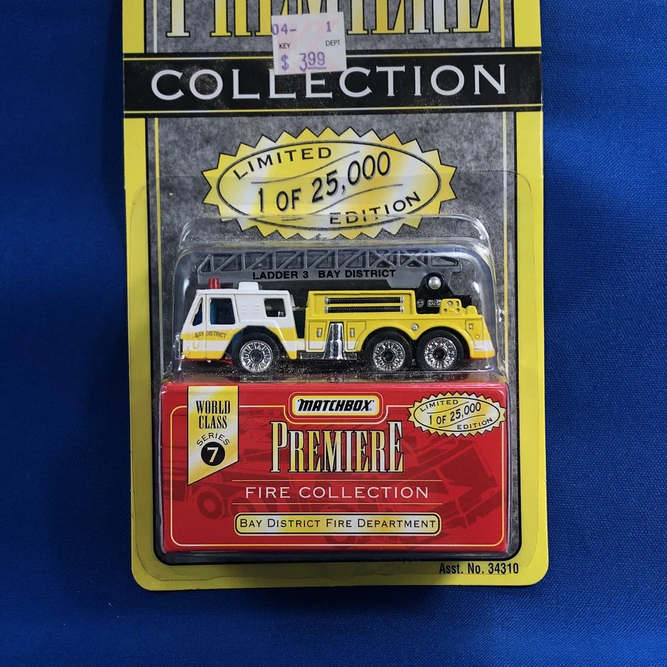 Matchbox Premiere 43302-34310 "Bay District FD" Ladder Fire Truck Unopened - Image 2 of 4