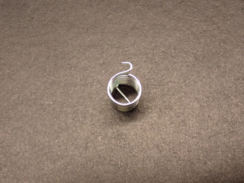 Buick LeSabre Invicta Wildcat Electra 1962 cerradura de maletero puerta abatible de resorte 62 Foto 4 de 4