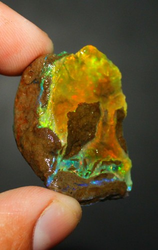Opale Naturelle éthiopienne Brute 140 Carats - Pierre Précieuse Feu, Non Traitée