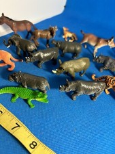 Safari Wild Plastic Animals Small 2 Bundle Of 18