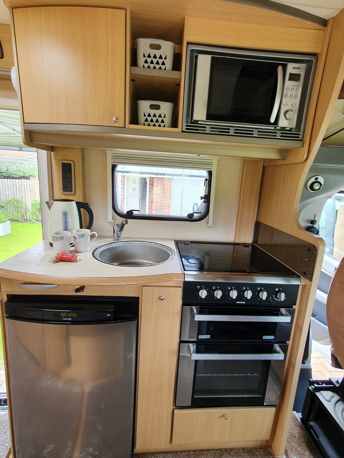 2011 Bessacarr E695 4 Berth Motorhome FSH New Clutch MOT Low Mileage