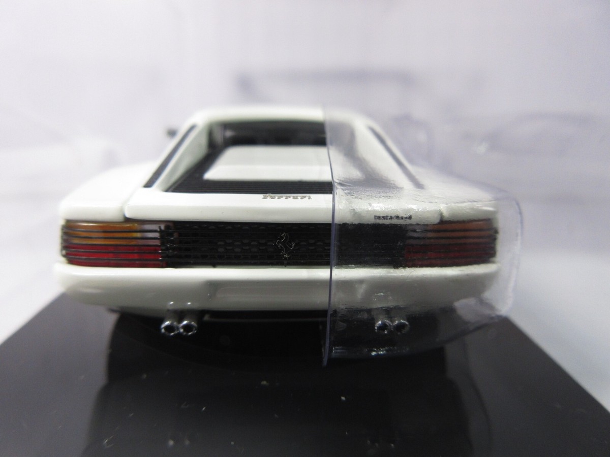 1:43 Kyosho FERRARI TESTAROSSA LATE VERSION White Die Cast 1:43 Kyosho FERRARI TESTAROSSA LATE VERSION White Die Cast