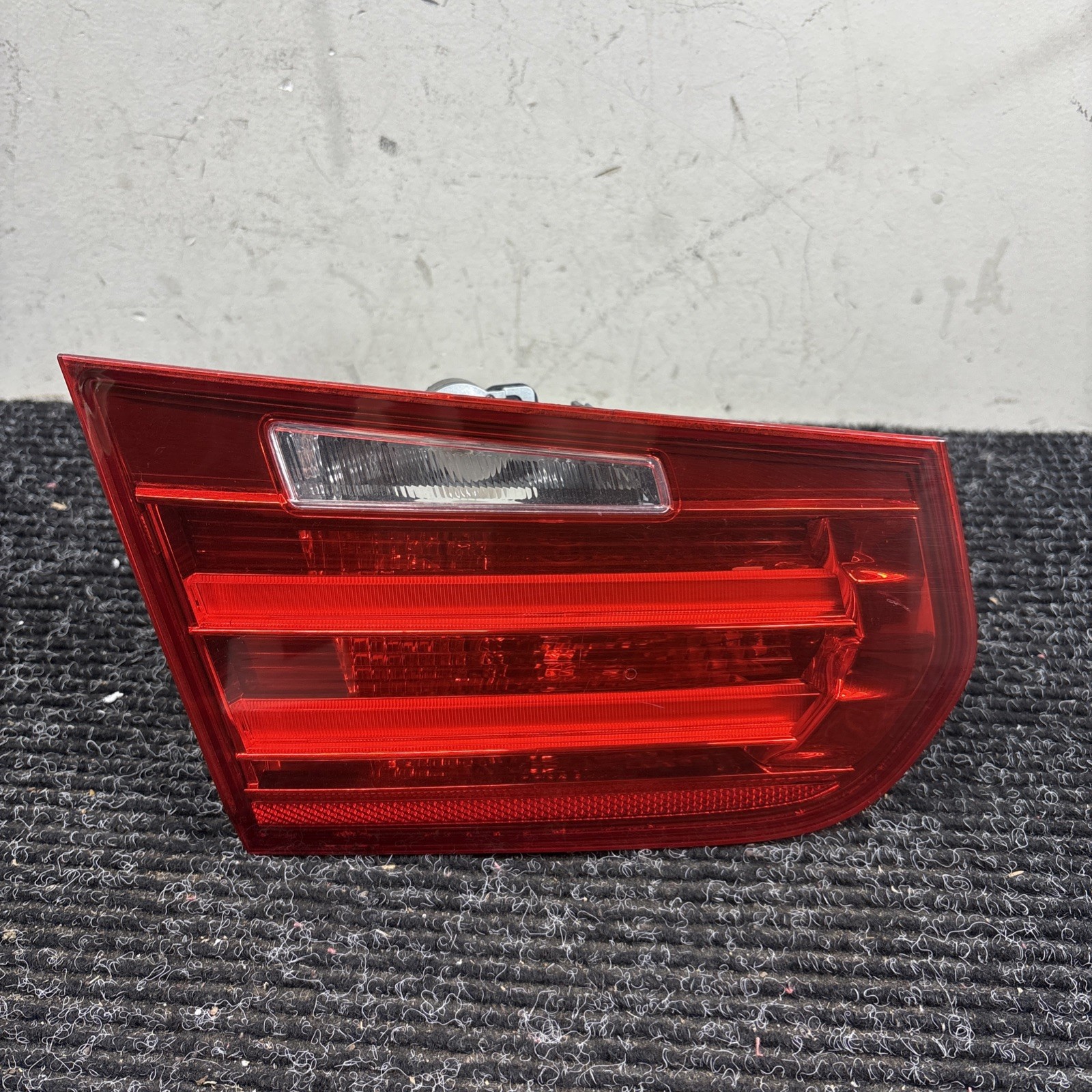 2012-2014 BMW 3 Series 328i 335i LH Tail Light W/LED