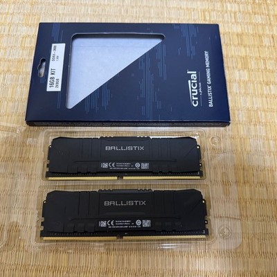 Crucial Ballistix 16 GB (2 x 8 GB) DDR4-3600 Desktop-Gaming-Speicher BL2K8G36...