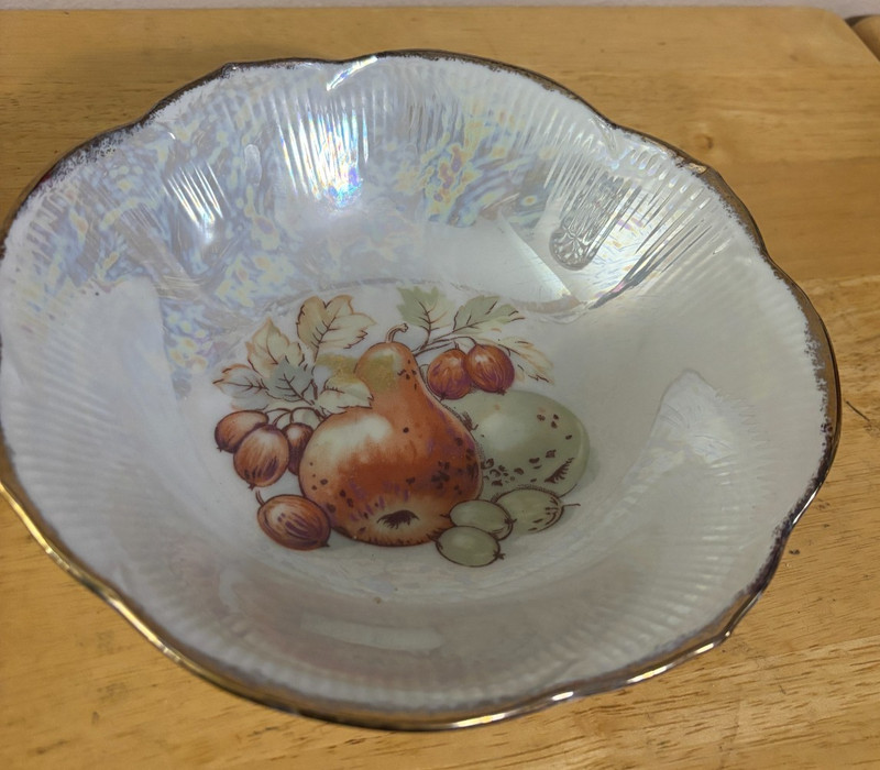 Vintage Trimont Ware Iridescent Bowl Fruit Serving Dish 8”