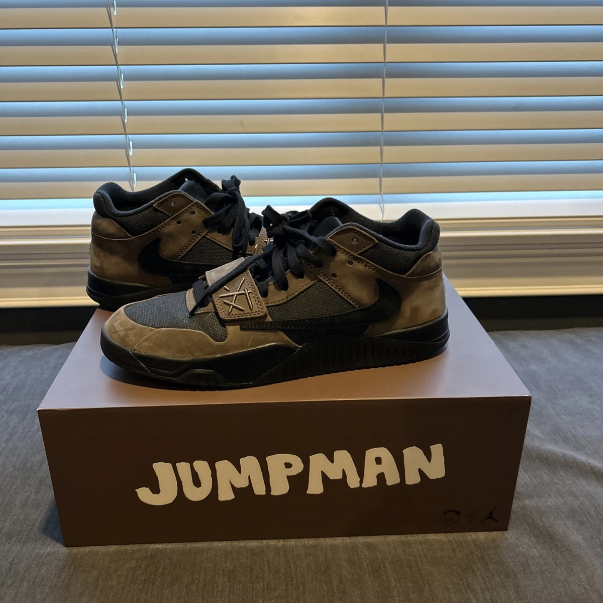 Travis Scott x Jordan Jumpman Jack TR With Tote Bag Dark Mocha for