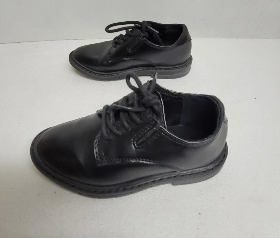 Sapato social Kenneth Cole Reaction menino tamanho 8 EUA 7UK couro preto com cadarço Oxford - Imagem 4 de 4