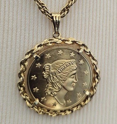 Vintage Avon 1776–1976 Bicentennial Gold Tone Coin Liberty Pendant Necklace