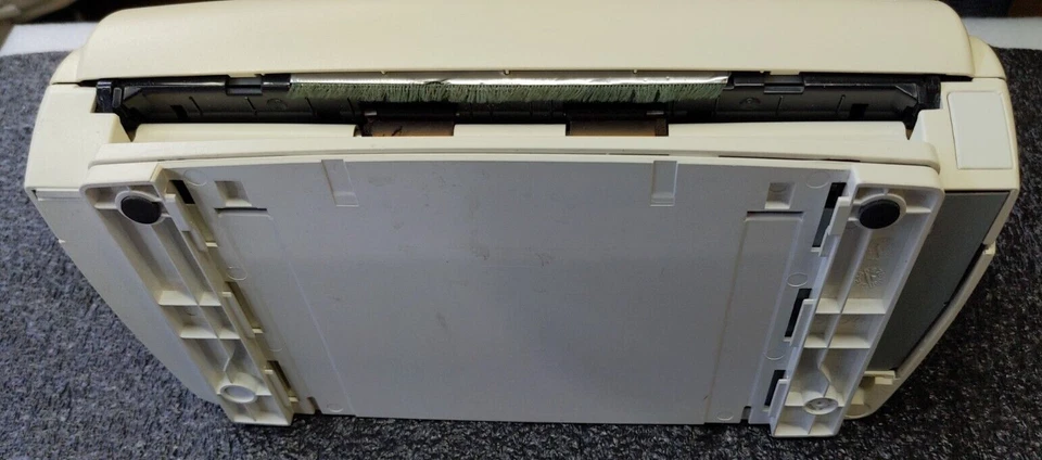 Fujitsu Document scannerFI-5110EOXM Color for parts or not working - Image 4 of 4