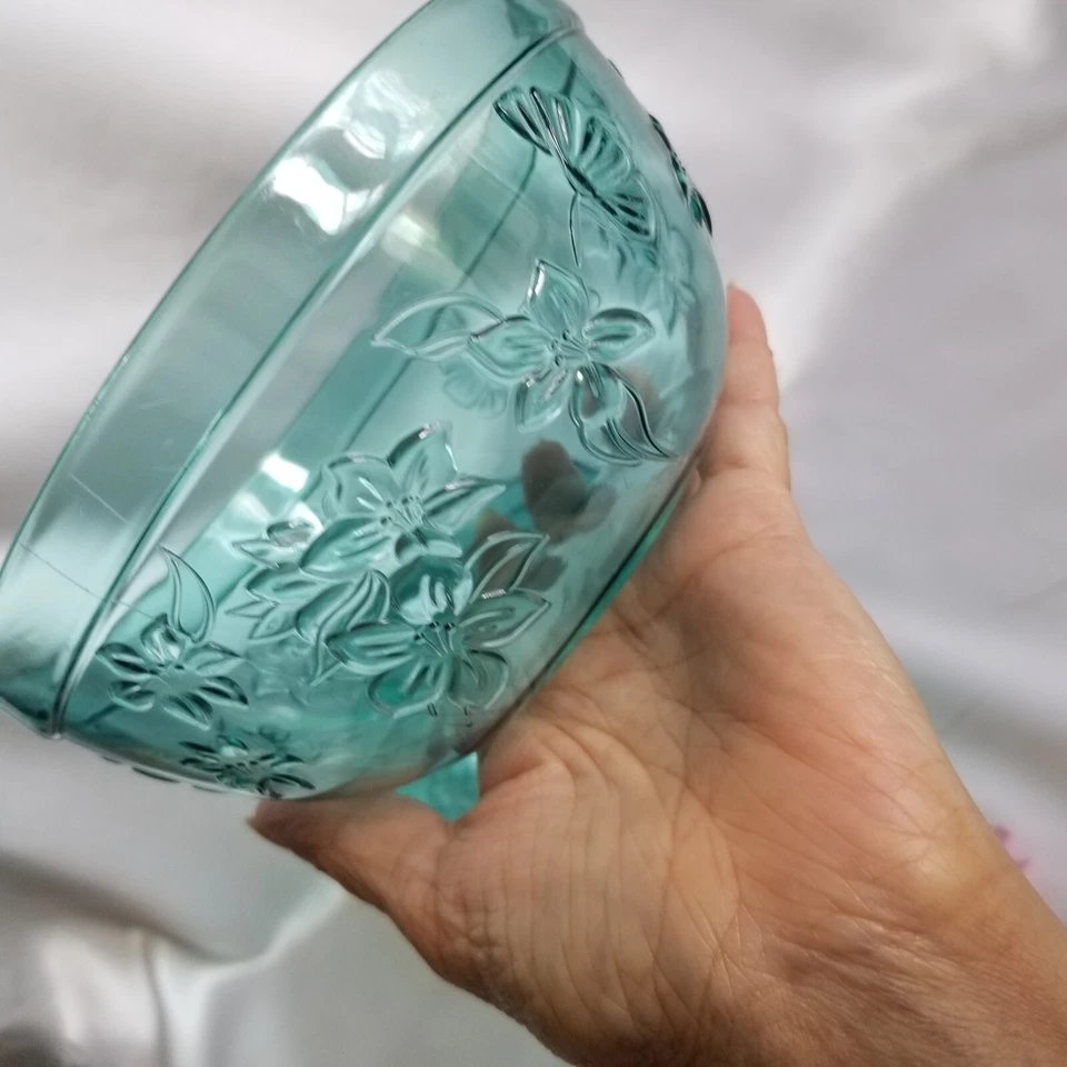 3 ensaladeras o cereales de plástico en relieve floral verde azulado Foto 2 de 4