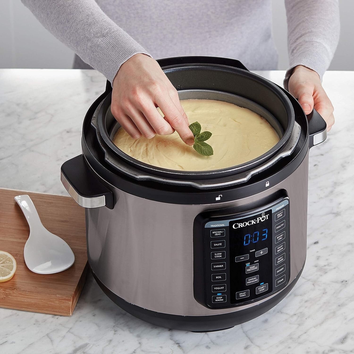 8-Quart Multi-Use Express Crock Programmable Slow Cooker and Pressure Cooker