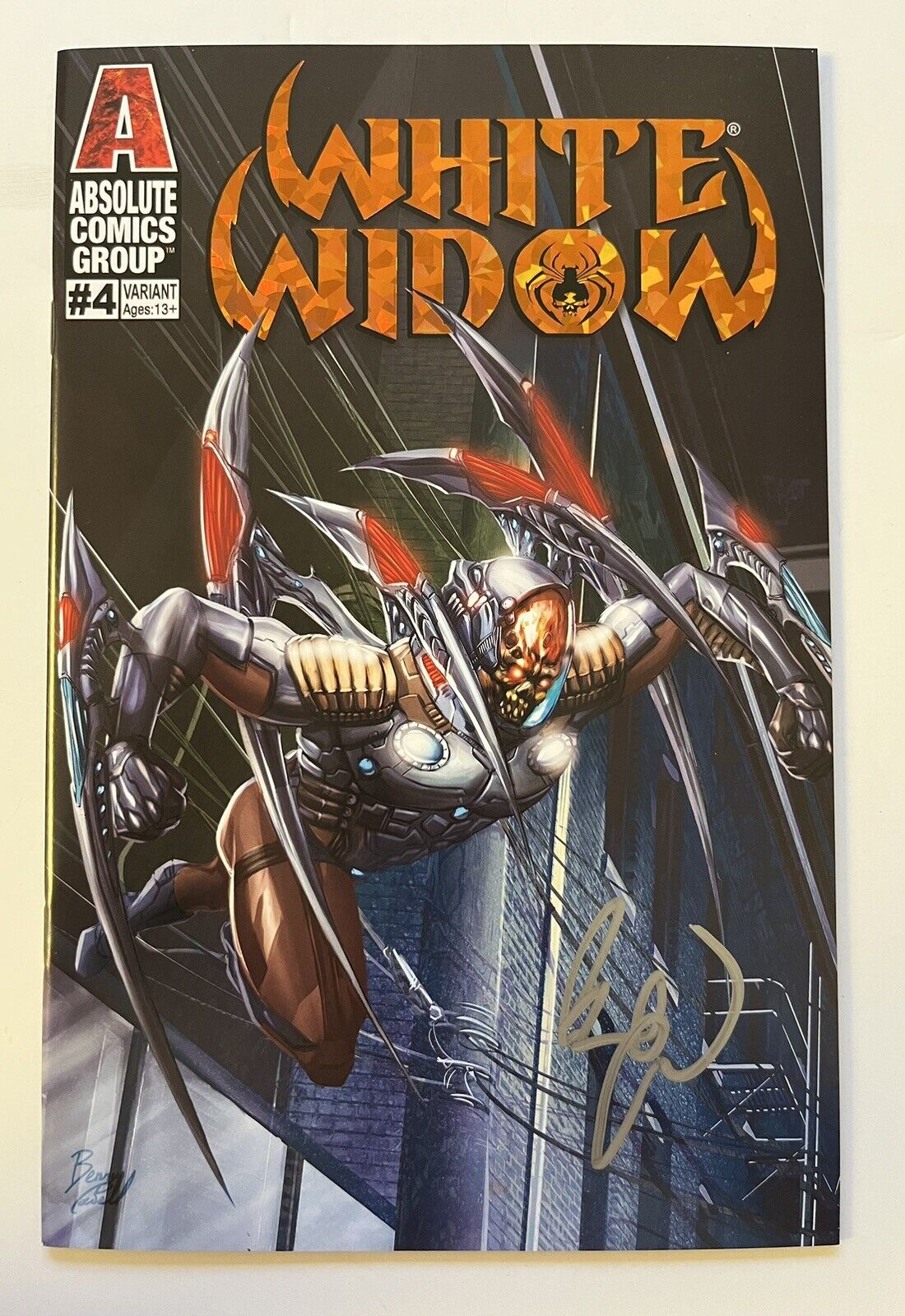 White Widow #4 Recluse Unbound Variant Signed Benny Powell NM