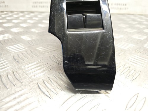 LEXUS IS300H MK3 2013-2017 GENUINE DRIVERS FRONT 4 WAY WINDOW SWITCH 84040-53250 - Picture 2 of 11