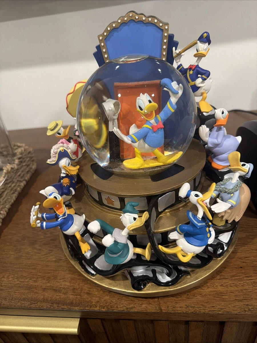 Donald Duck Disney Snowglobes (1968-Now) for sale | eBay