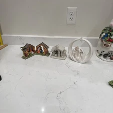 Lot of 3 Christmas Nativity. Folding Ceramic Nativity Manger Scene Christmas Hol