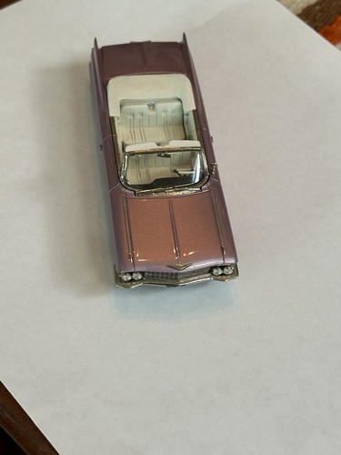 1/43 Scale 1962 Cadillac Series 62 convertible open (CON 32) Handcrafted. - Picture 14 of 22