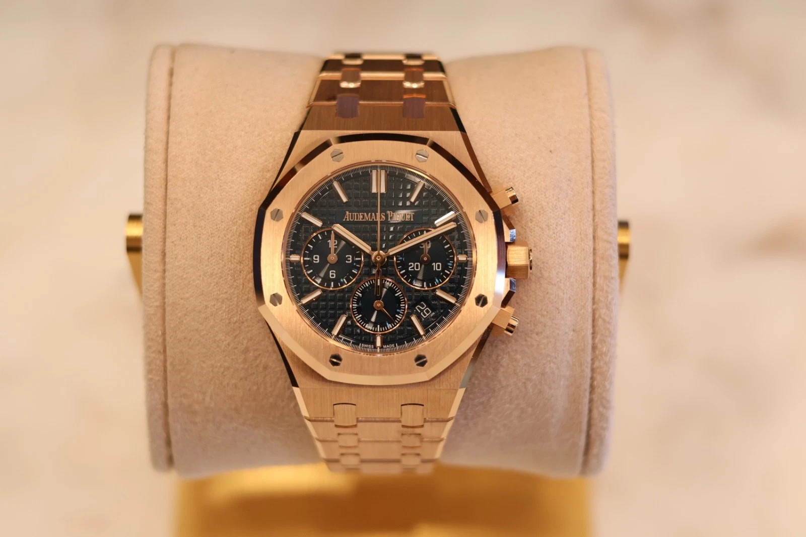 Audemars Piguet — Audemars Piguet Royal Oak Chrono  38mm Rose Gold Blue Dial 26715OR