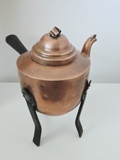 Cafetera sueca vintage hecha a mano de cobre con mango y patas de acero