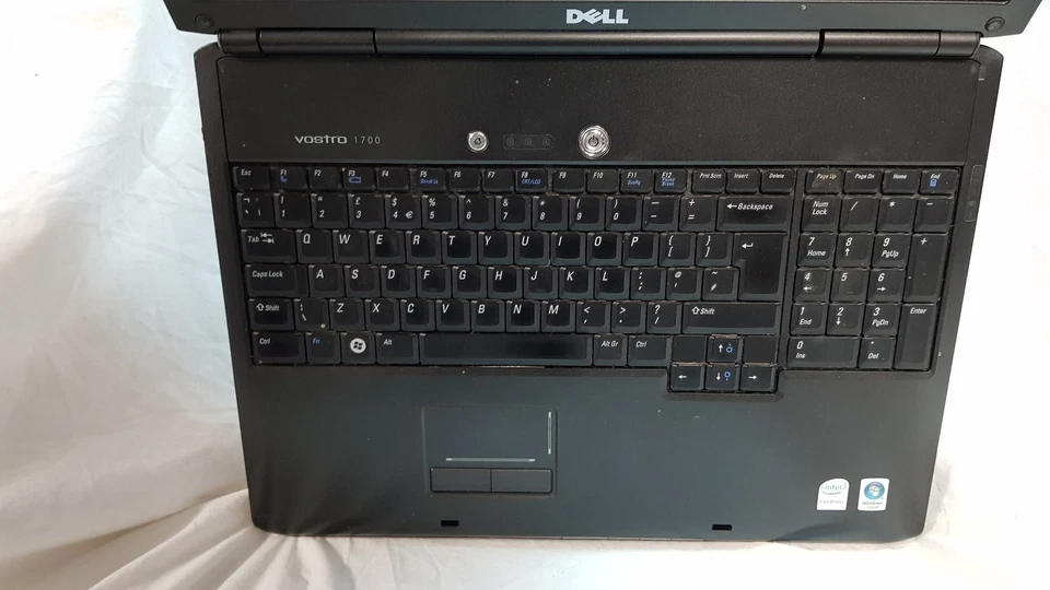Dell vostro 1700 17" Laptop Intel Core 2 Duo 4GB 2x 80GB, NO OS - Image 2 of 4