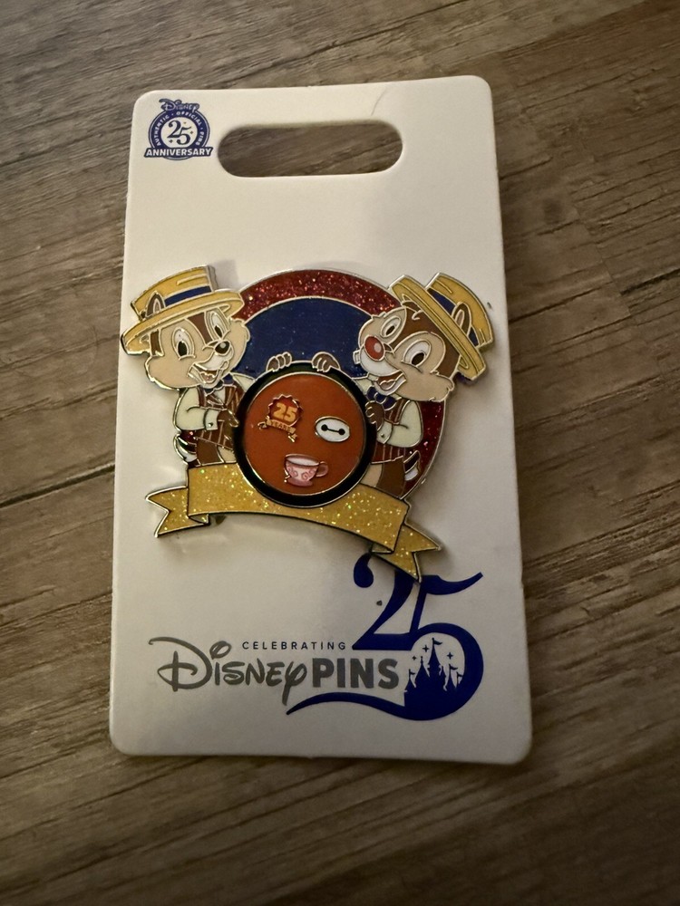 Chip and Dale 25th Anniversary Disney Pin Trading Pin Glitter Very Rare