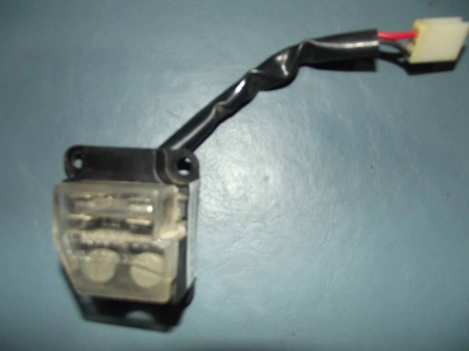 YAMAHA XS1100 / XJ1100 MAXIM ACCESORIO FUSIBLE TERMINAL CONJUNTO 2H7-81920-00-00 Foto 2 de 4