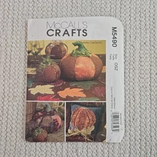 McCalls 5490 Crafts Pumpkins Pillow Leafs Fall Decor Pattern Uncut
