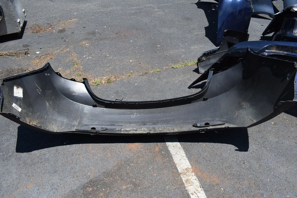 Parachoques trasero Hyundai Elantra 2013 OEM de fábrica Foto 4 de 4