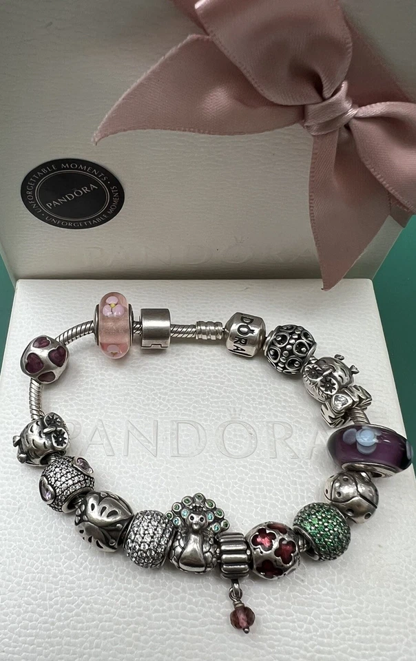 Pandora Armband Orginal & 15 Orginal Beads & 1 Stopper