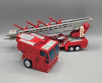 Transformers 2001 Robots In Disguise Super Class Optimus Prime (Incomplete)