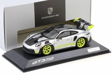 Dealer Model 1/43 Porsche 911 992 Gt3 Rs Coupe 2022 Silver/Acid Green