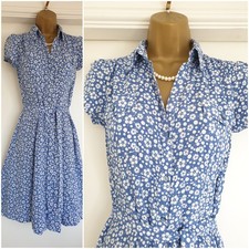Vintage 1940s 1950s Style blue floral party shirt tea party dress Size 10 to 12