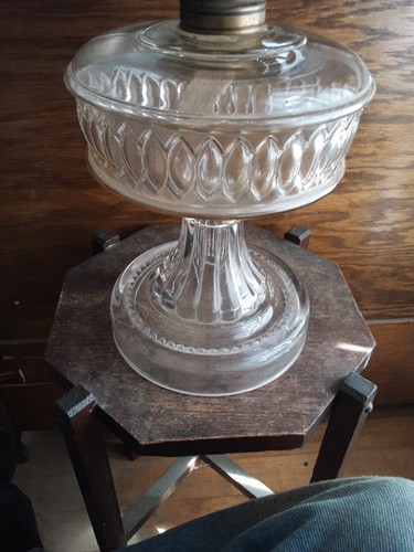 Antique Vintage Glass Oil Kerosene Lamp 11" tall 6" wide - Picture 17 of 24