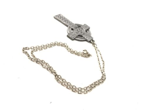 Collana stile alternativo peltro nodo celtico croce pendente su catena placcata - Foto 5 di 10