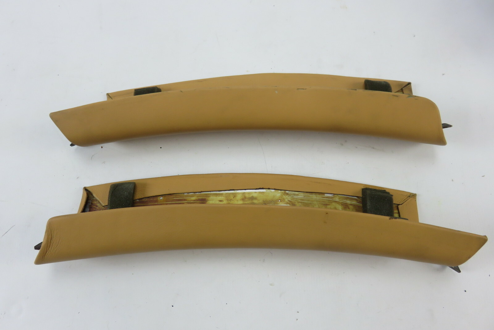 95 Ferrari 456 GT 456GT trim interior b-pillar b pillar set tan