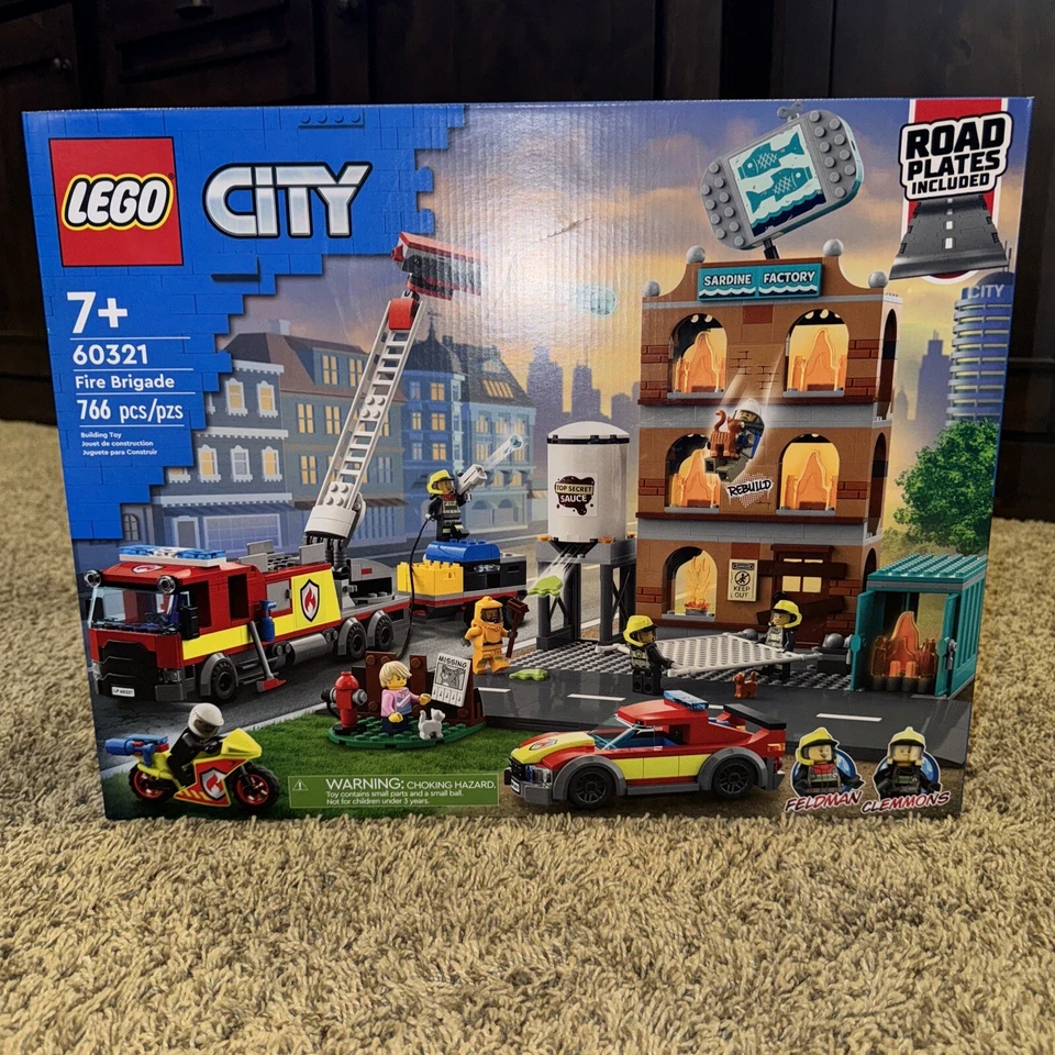 TOTALMENTE NUEVO Lego City Fire Brigade Truck Station #60321 ¡JUEGO RETIRADO! Foto 2 de 4