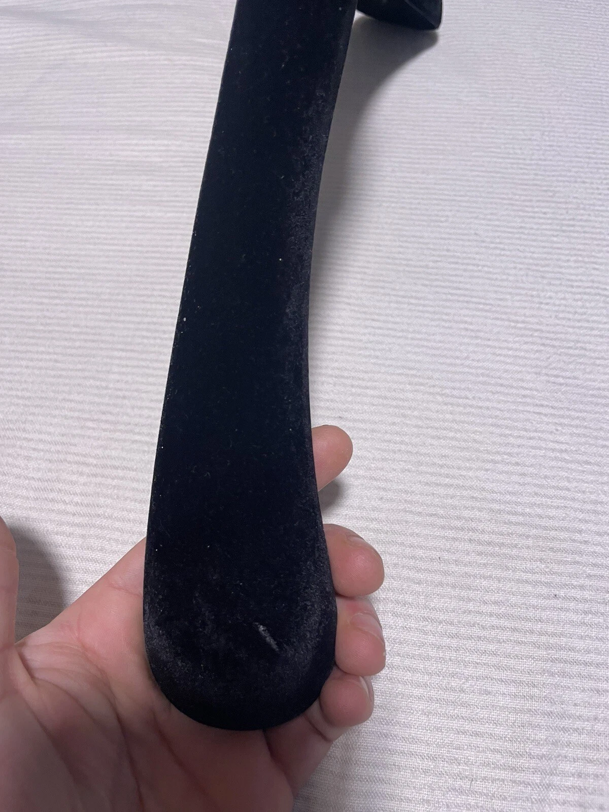 CHANEL ~ Appendino singolo NERO VELLUTO ORO LOGO CC PER MAGLIETTE O GIACCHE