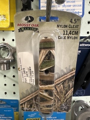 New Mossy Oak 4.5  Nylon Cleat Nip