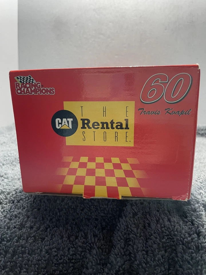 Camión de carreras Chevrolet 2001 vintage NASCAR #60 Travis Kvapil CAT tienda de alquiler Foto 3 de 4
