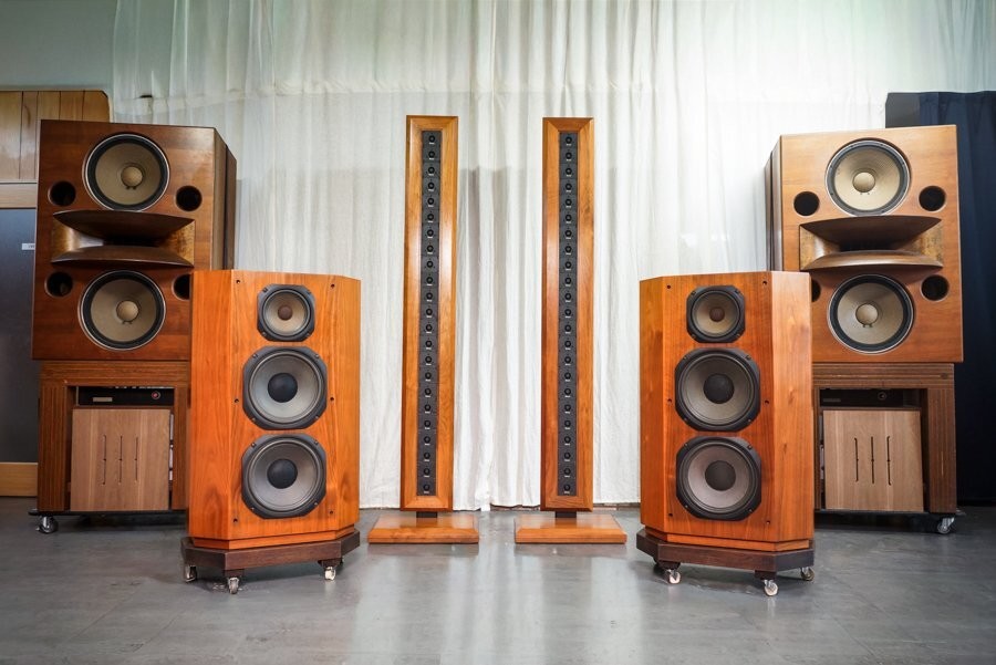 McIntosh XRT-22 vintage audio equipment - eBay listing photo 2