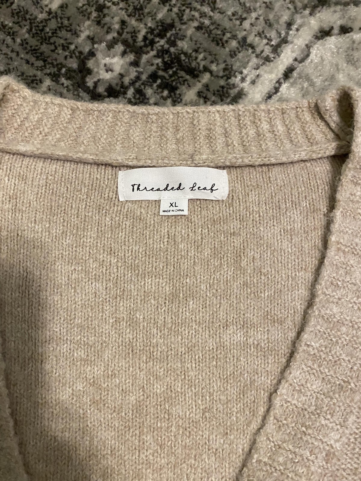 Threaded Leaf Beige Star Patterned Cardigan Sweat… - image 2