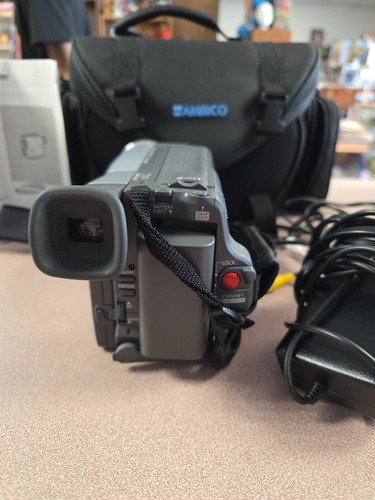 Samsung My Cam 8mm Video Camcorder SCL540 - Tested, Working - Picture 7 of 8