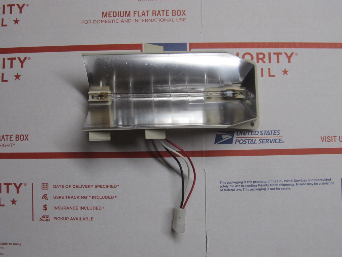 Whelen 9M Strobe Corner Linear Strobe Tube Assembly Edge