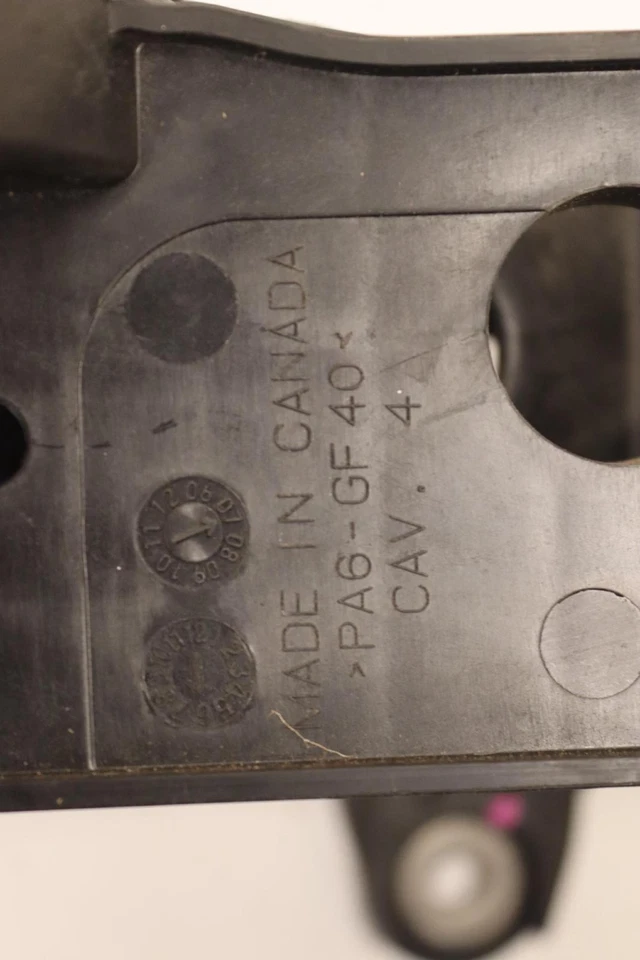 Cadillac Escalade ESV 2007-2014 montaje de pastillas de pedal de parada de freno de estacionamiento OEM Foto 4 de 4