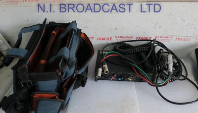 Sound Devices 442 4 Kanal Field Audio Mixer mit Basisträgern Phantom