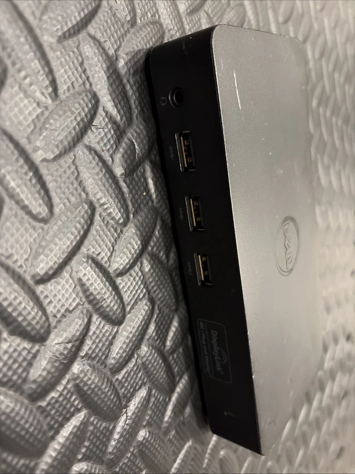 Dell USB 3.0 Ultra HD/4K Triple Display Docking Station 36M9K D1300 Dual Screen - Image 2 of 4