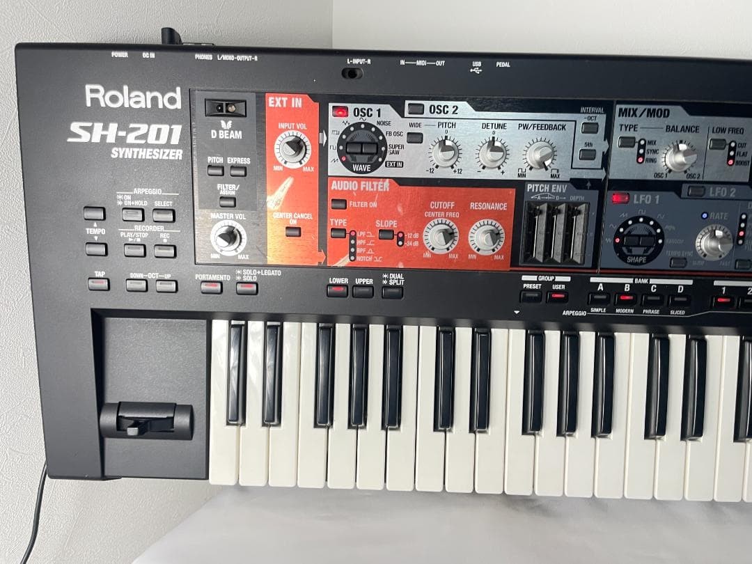 Roland SH-201 Analog Modeling Synthesizer Keyboard 49-Key Tested