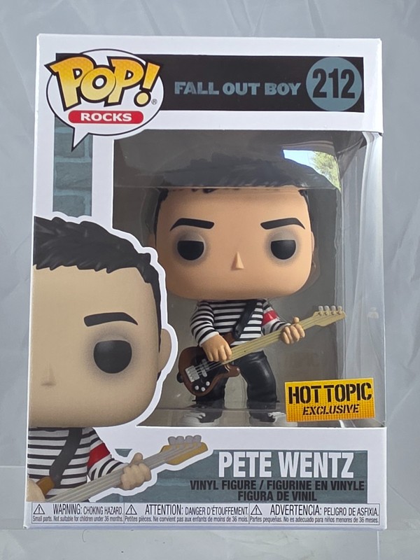 Funko Pop Rocks FALL OUT BOY Pete Wentz #212 W/Protector NEW VAULTED Hot Topic